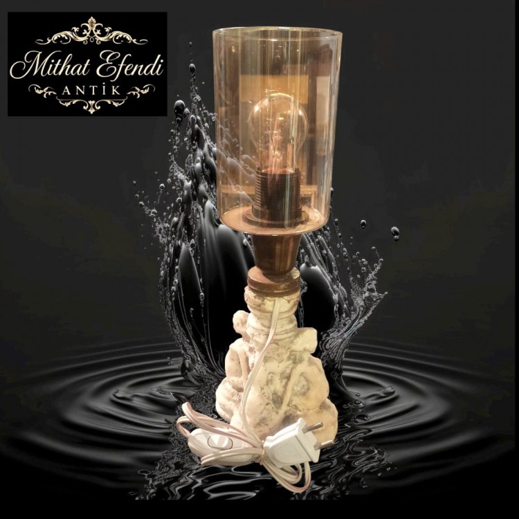 Heykel Kaideli Masa Lambası